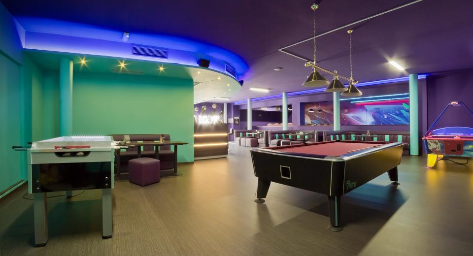 Hotel Domino Niemodlin Экстерьер фото